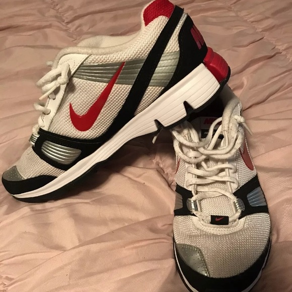 mens nike dual fusion running shoes 8.